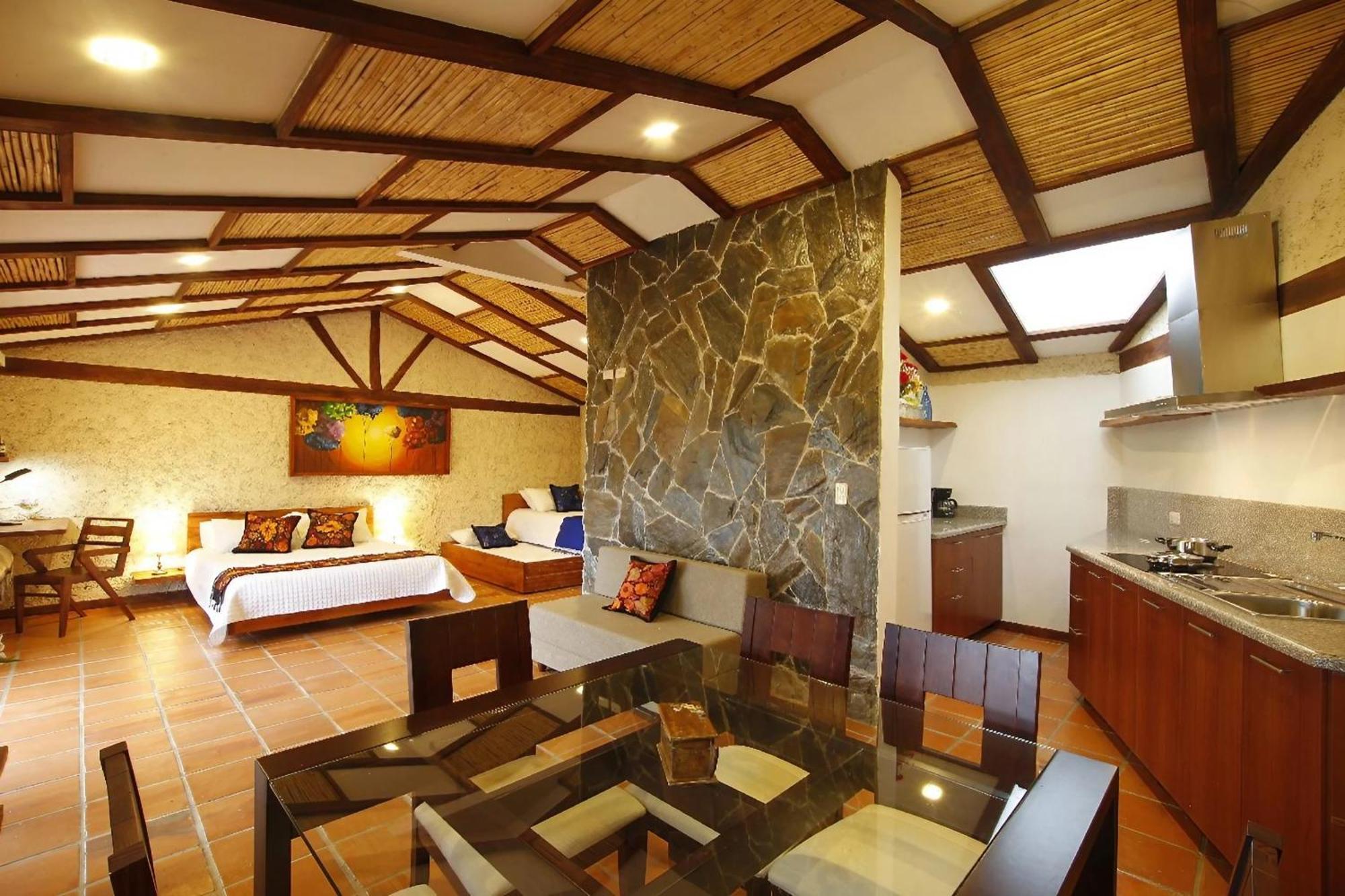 Killary Lodge & Glamping Cachanlo de Sidcay Exteriör bild