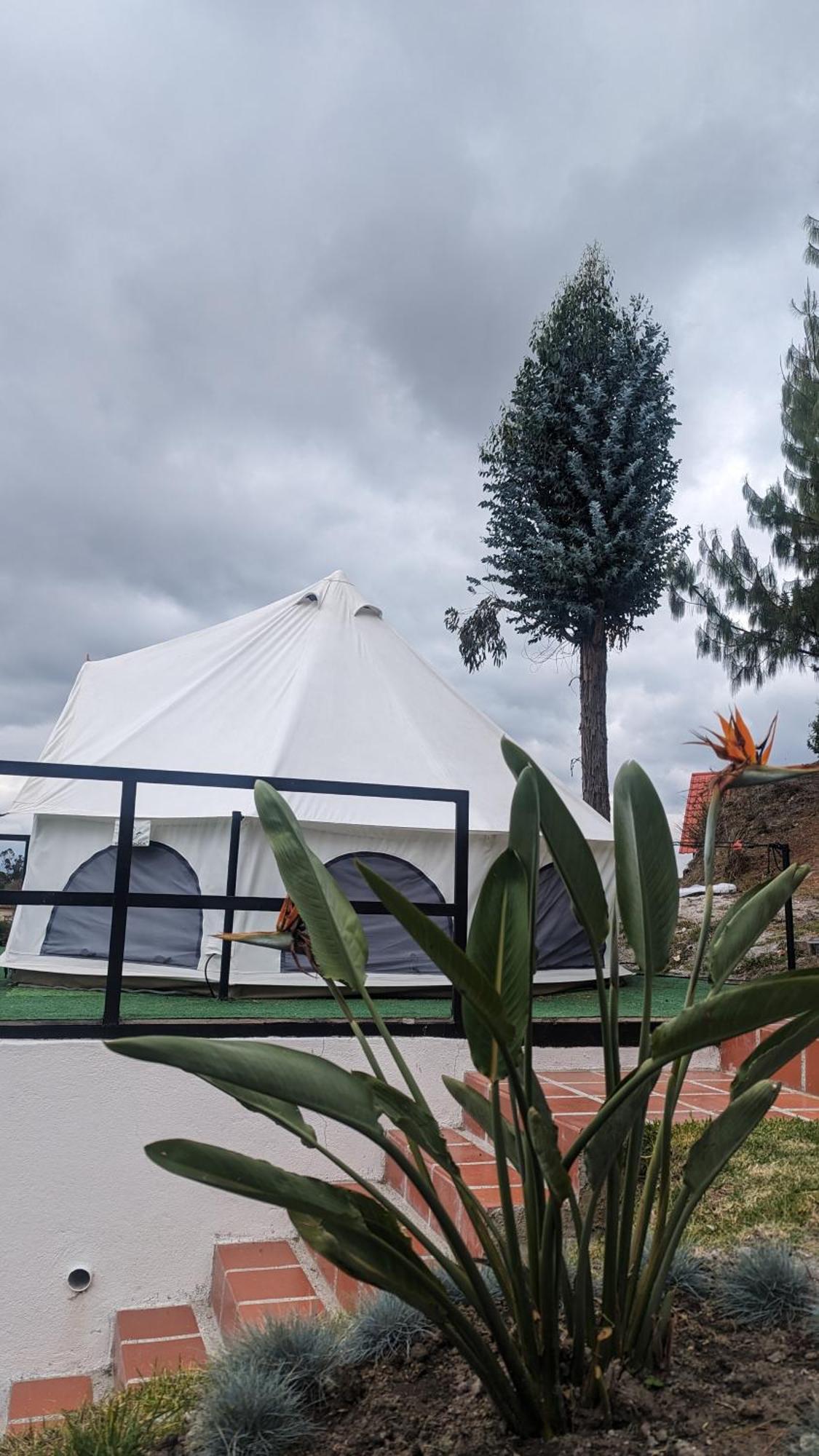 Killary Lodge & Glamping Cachanlo de Sidcay Exteriör bild