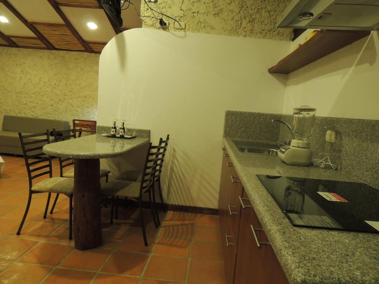 Killary Lodge & Glamping Cachanlo de Sidcay Exteriör bild